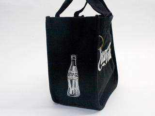 コカコーラ公式 ボトル刺繍ミニトート ブラック
