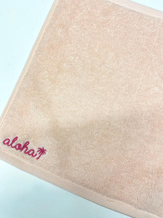 ハワイアン刺繍ハンドタオル アロハロゴ ライトピンク