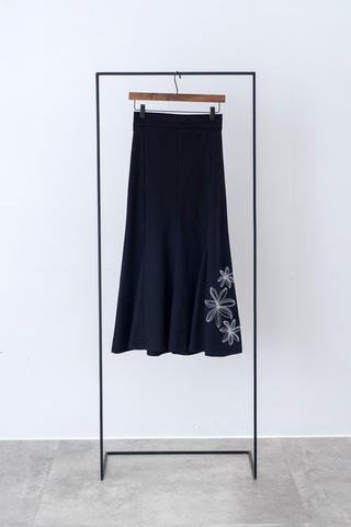 裏毛マーメイドスカート トリプルティアレ ブラック