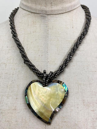 ピュアビーズネックレス ソリッドハート ブラックシルバー